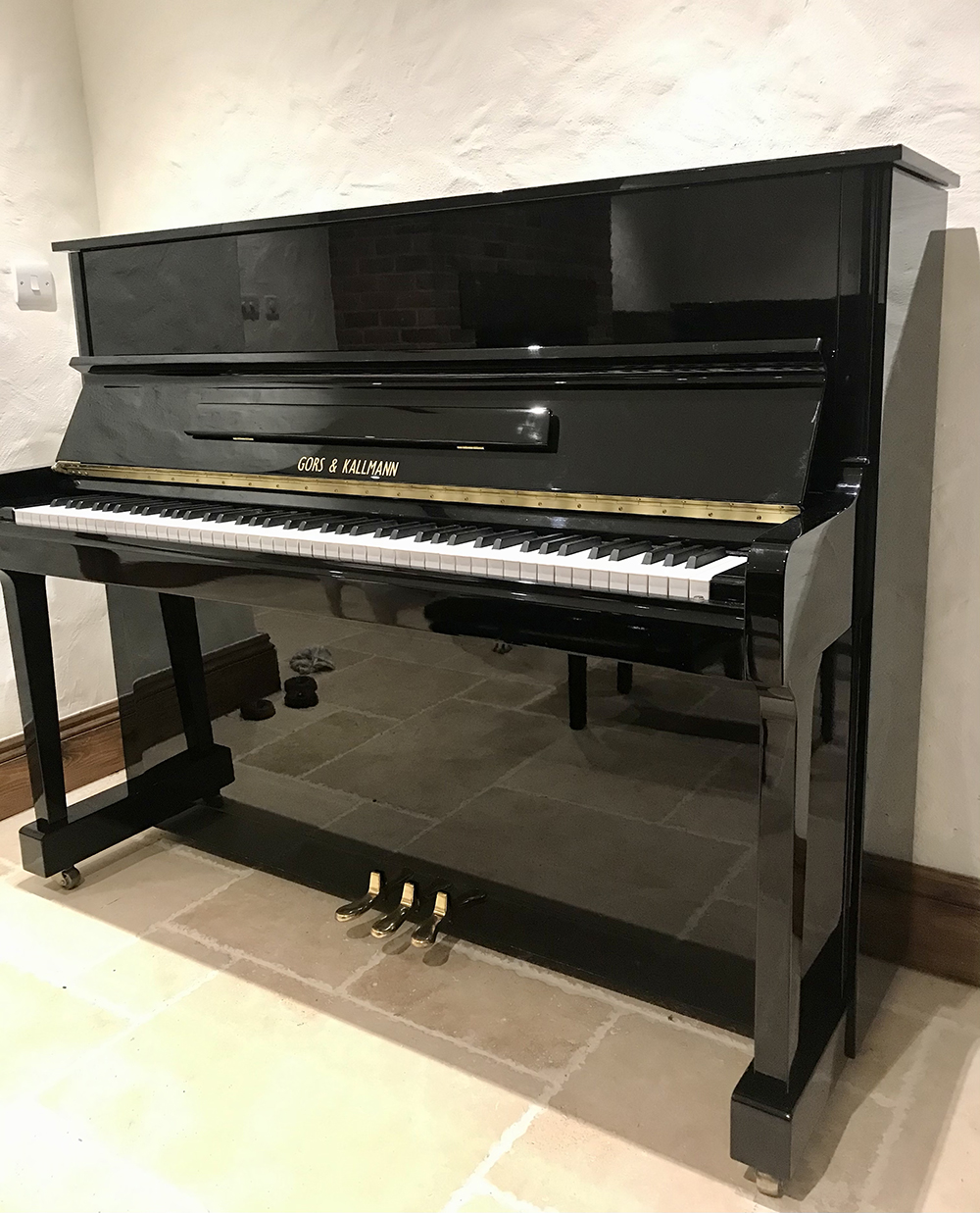 gors,kallmann,upright,black,high,gloss,used,mint,condition,perfect,quality,dorset,piano
