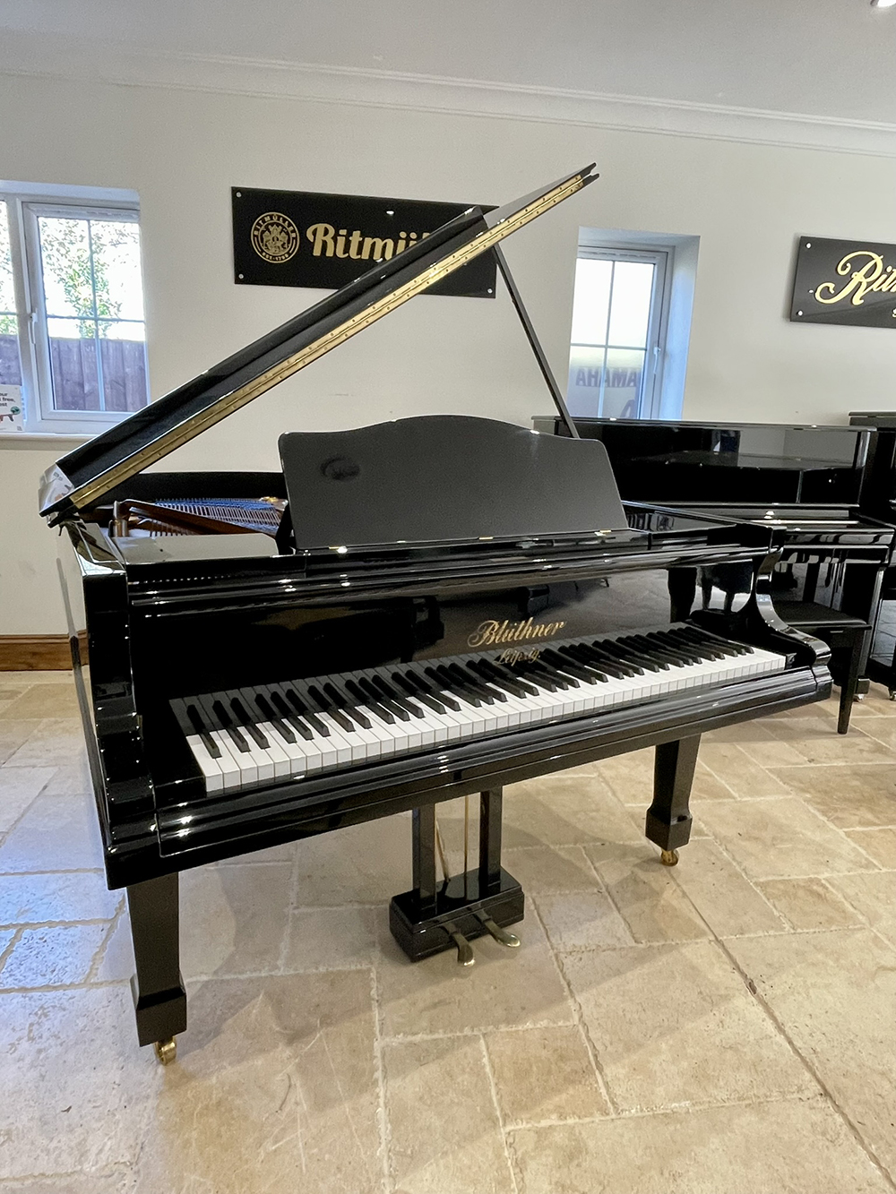 Rebuilt by Bluthners c1996 style 8 Aliquot grand